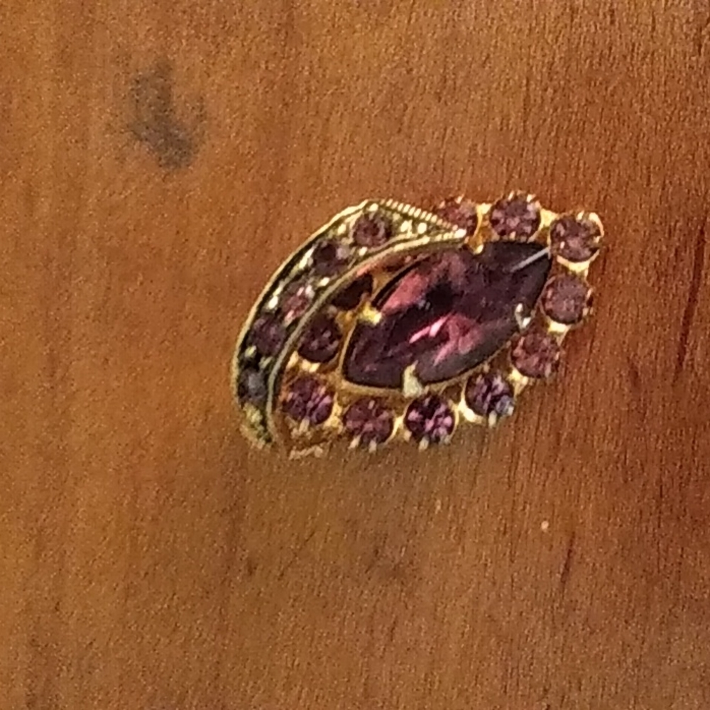 Clip Earring Bundle - Picture 3 of 7